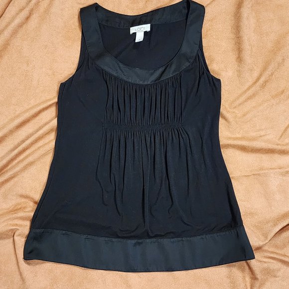 Pre-owned Ann Taylor Loft Petites Black Knit & Satin Trim with Shirred Bust SP - Picture 4 of 9
